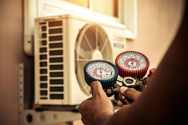 Professional Hvac technician working in Vernon, NY